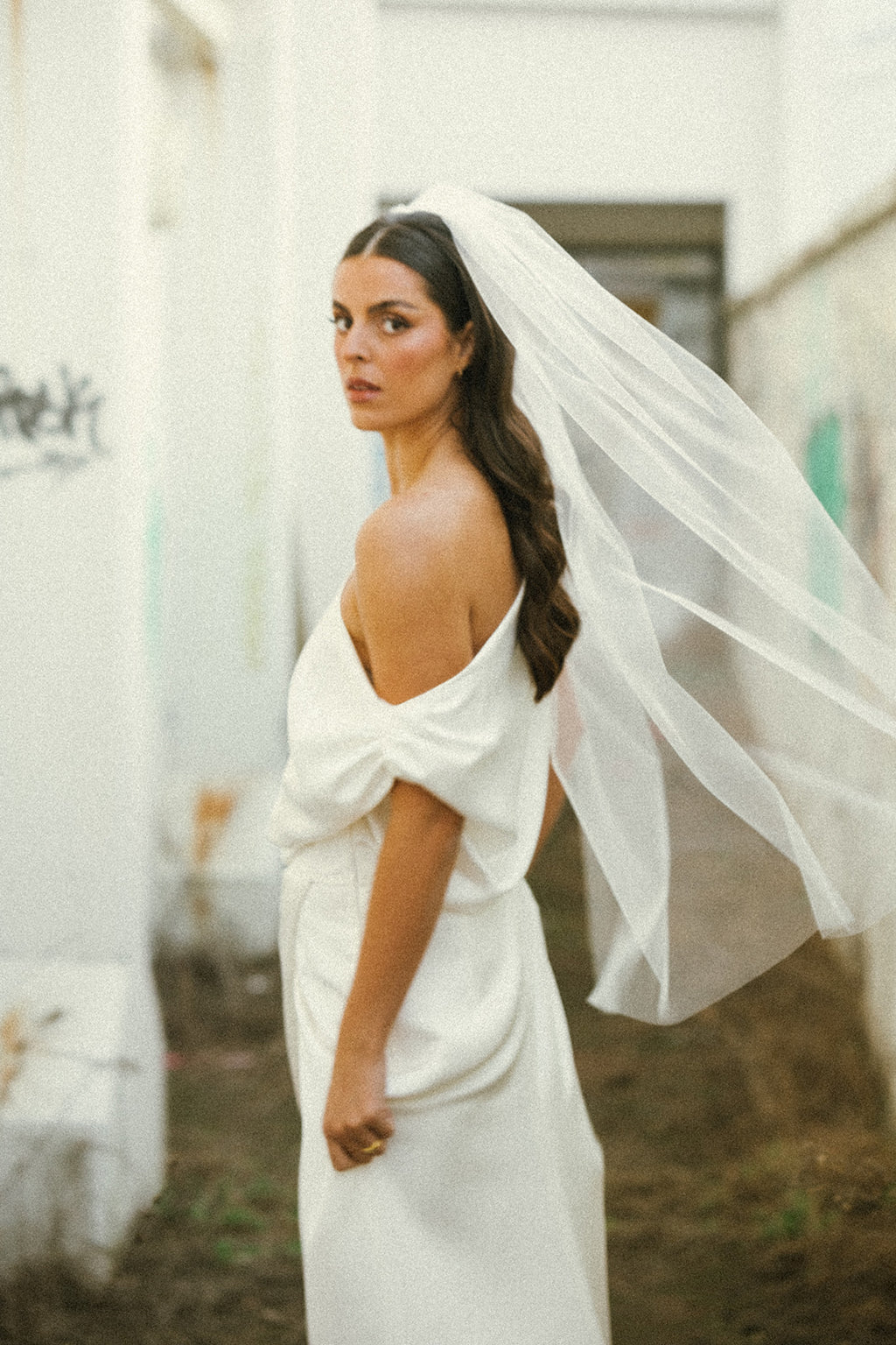 Minnie Veil