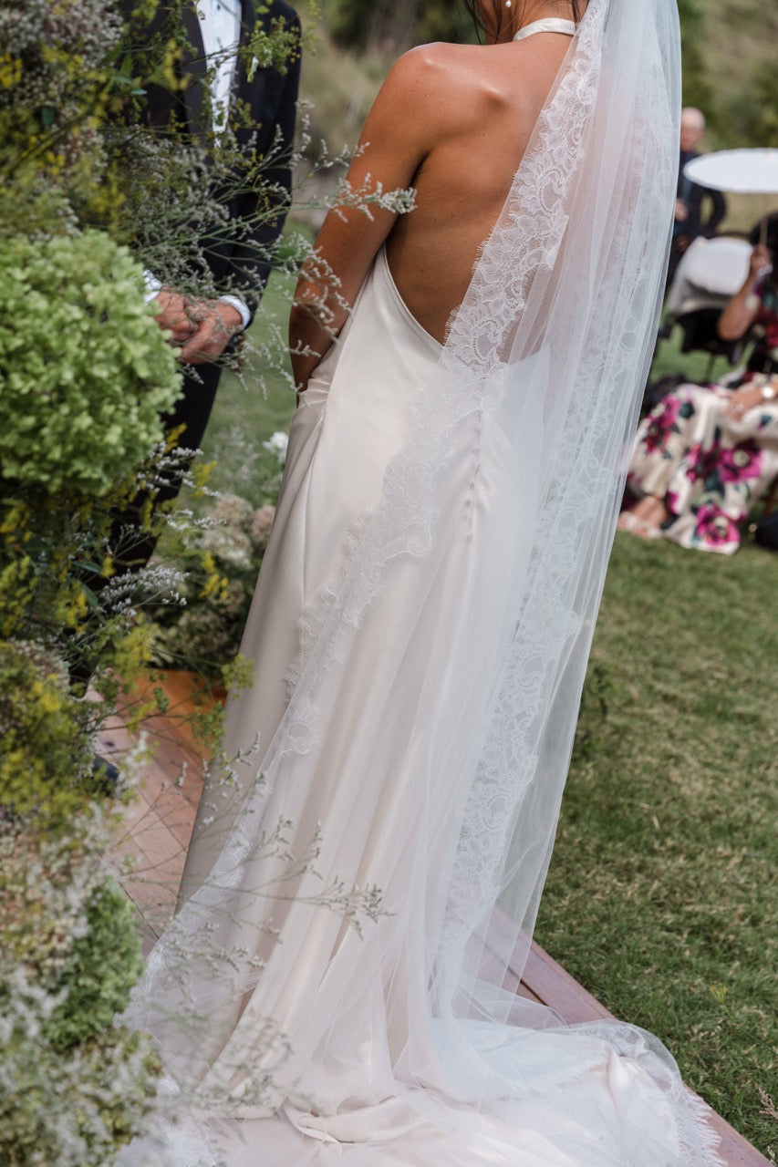 Demi Veil with Chantilly Lace
